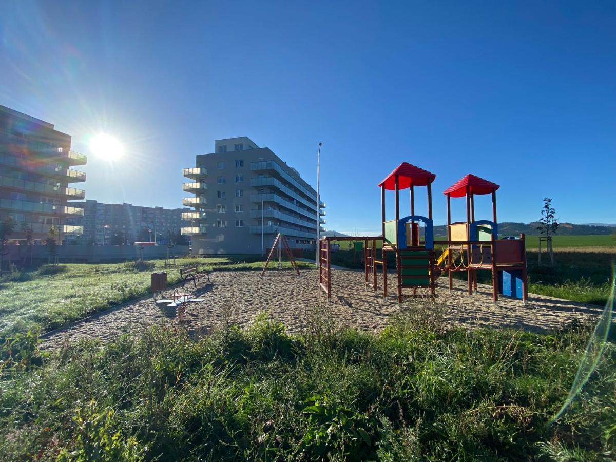 Moderny Apartman S Vyhladom Na Vysoke Tatry Poprad Exterior photo