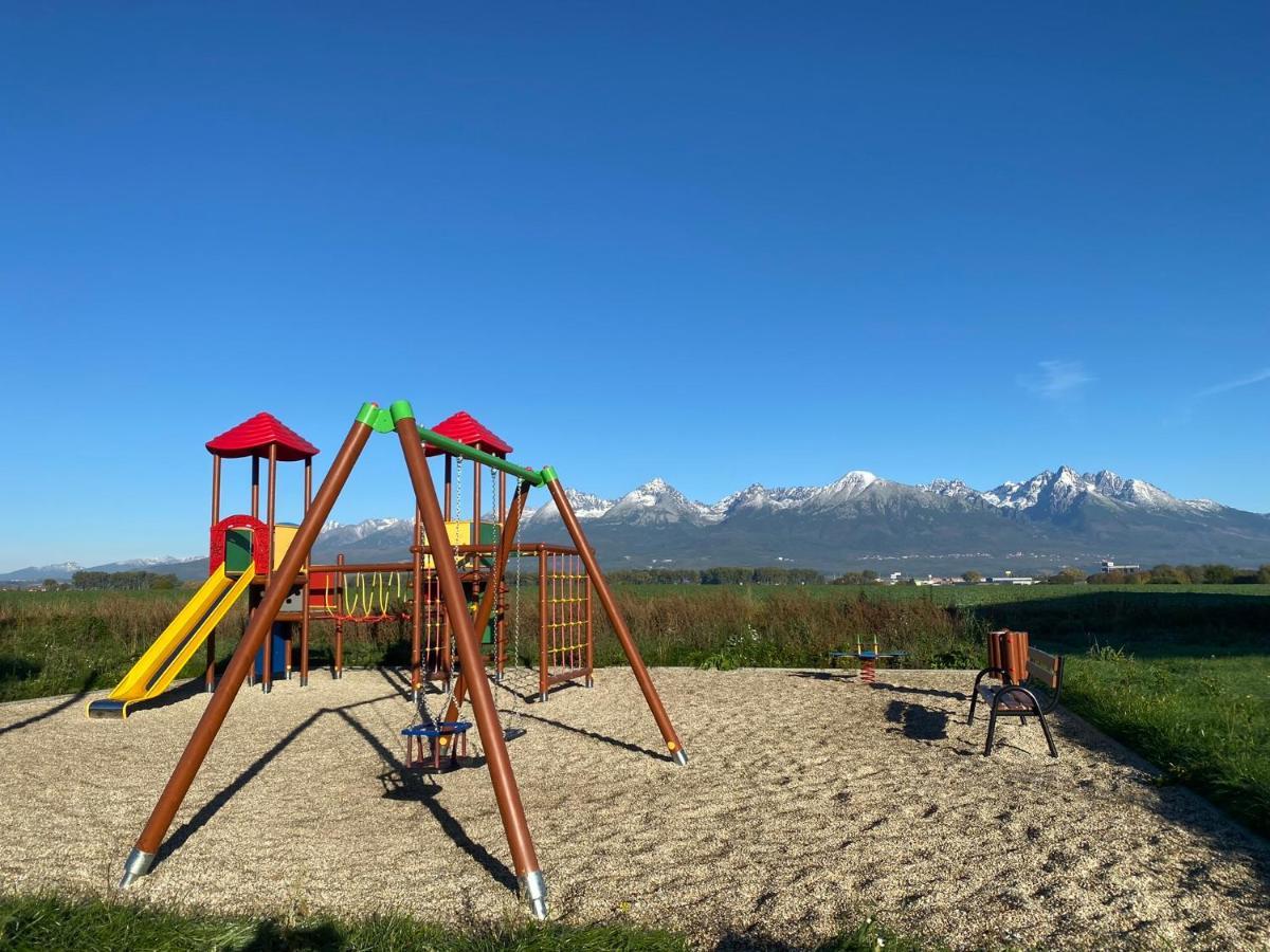 Moderny Apartman S Vyhladom Na Vysoke Tatry Poprad Exterior photo