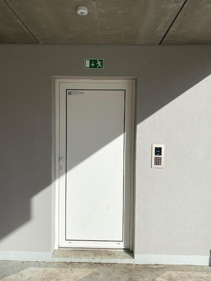 Moderny Apartman S Vyhladom Na Vysoke Tatry Poprad Exterior photo