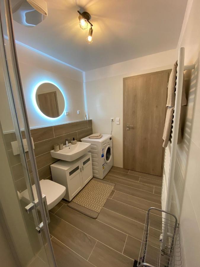 Moderny Apartman S Vyhladom Na Vysoke Tatry Poprad Exterior photo