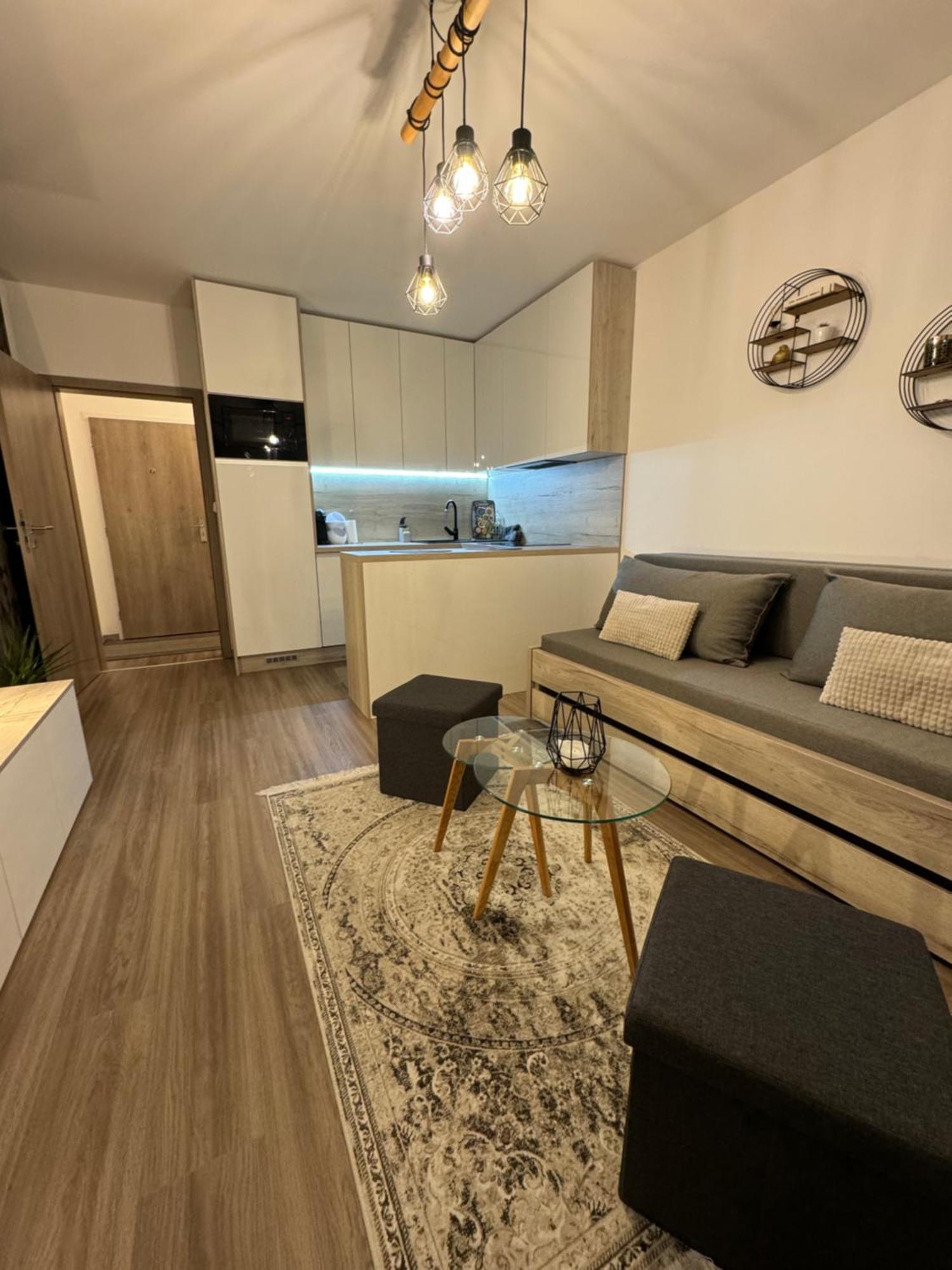 Moderny Apartman S Vyhladom Na Vysoke Tatry Poprad Exterior photo