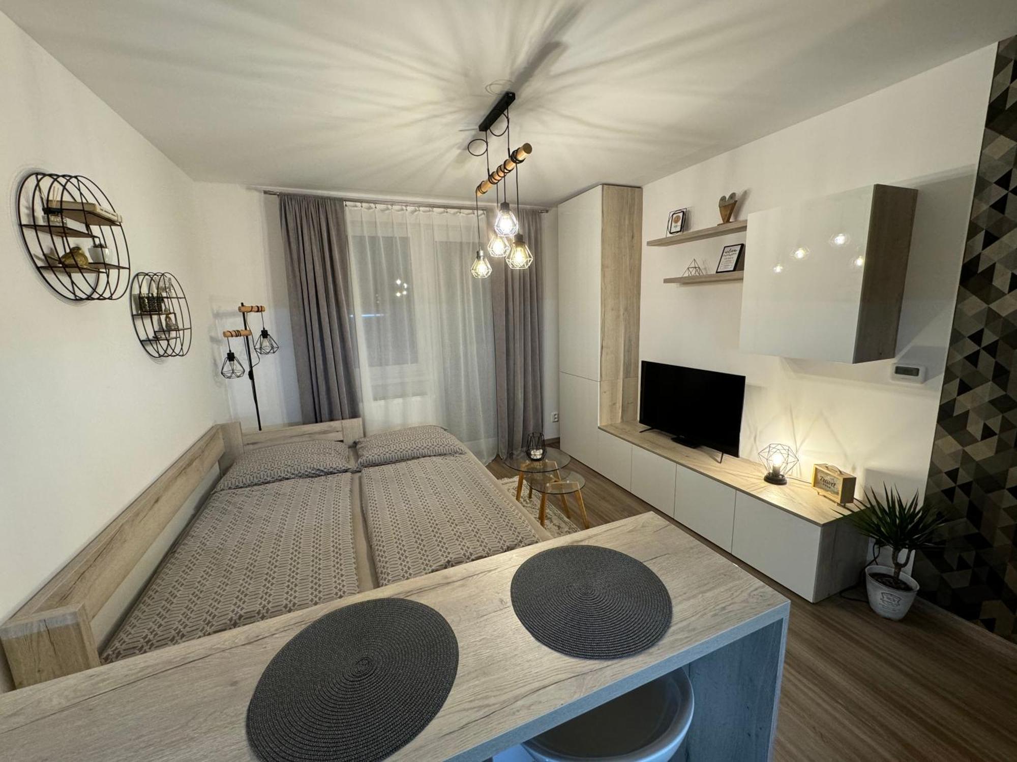 Moderny Apartman S Vyhladom Na Vysoke Tatry Poprad Exterior photo